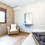 Marina Apartment *